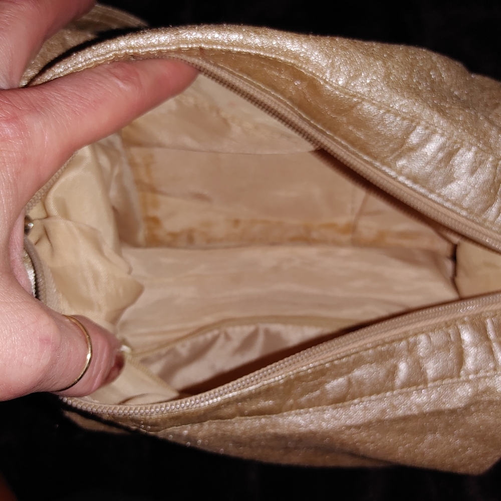 Purse's - Picture 5 of 9
